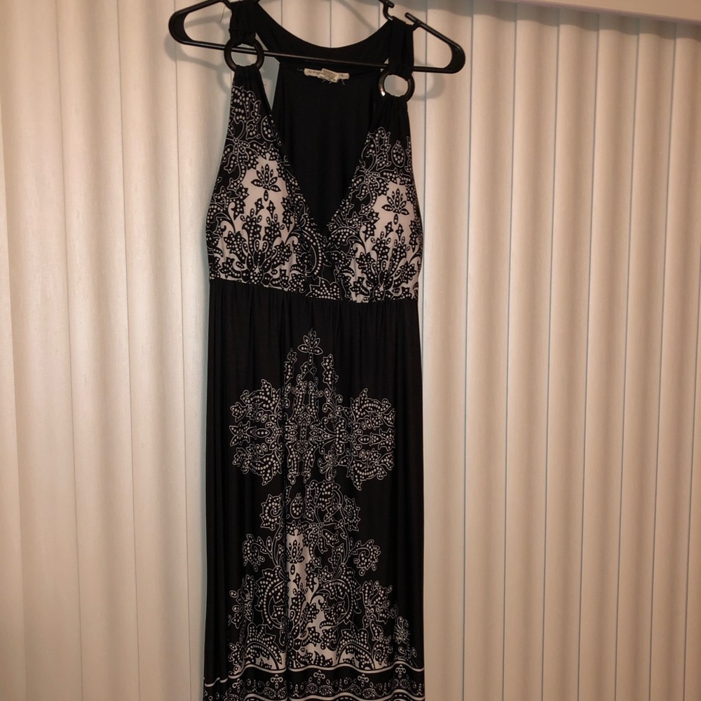 Sleeveless dress